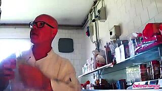 Scène#2 pour la vidéo: Italian amateur MILF gives sugar daddy's cock a ro...